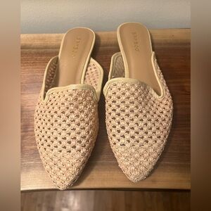 Bamboo Woven Pointed-Toe Mule Flats – Natural Raffia Look – Women’s 8